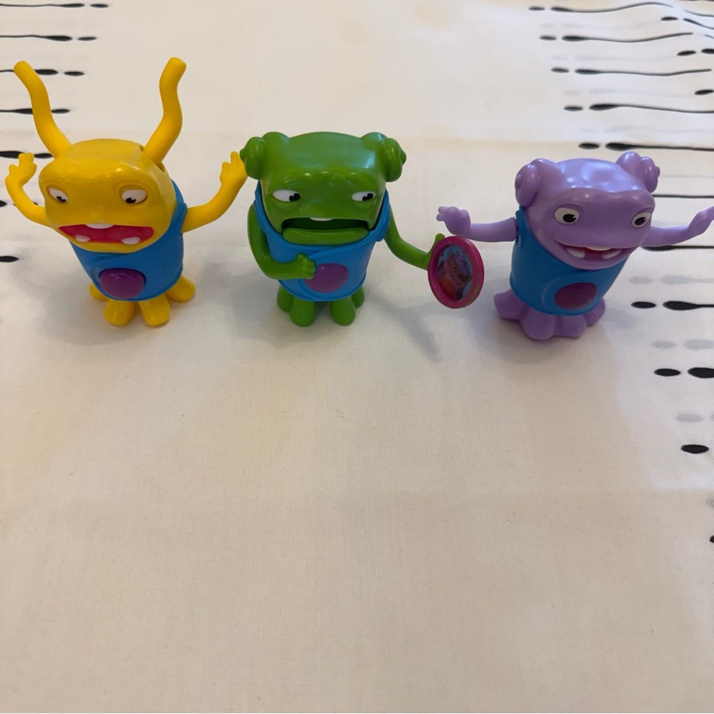2015 McDonald’s Happy Meal toys featuring the character “Oh”.